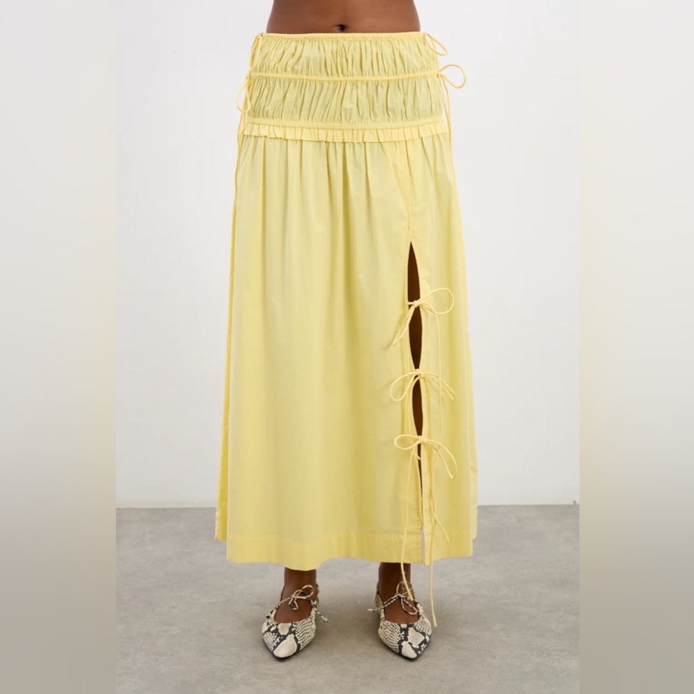 Damson Madder butter yellow cotton midi skirt. Uk size 10, US size 6. - Picture 3 of 5